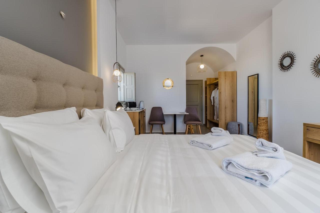 Symphony Suites Santorini Pýrgos 客房 照片